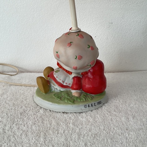 Vintage 1980s Strawberry Shortcake Lamp 16” Tall USED! Read Description! - Picture 7 of 9